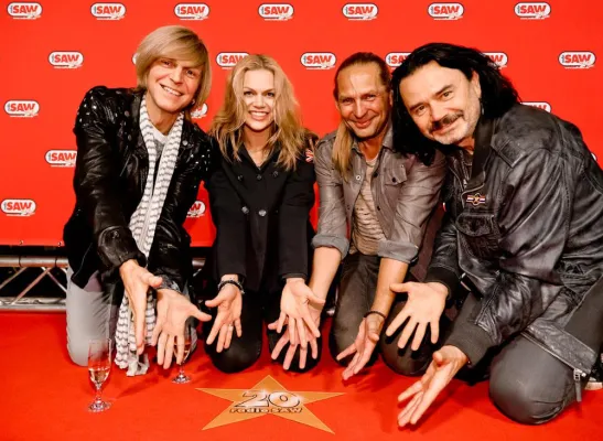 Bild: radio SAW feiert den 21. Geburtstag mit Silbermond, Silly und Elton John