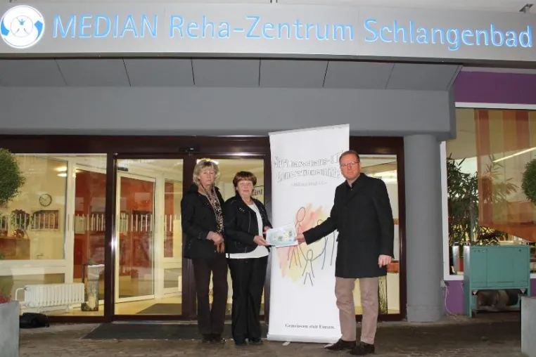Spendenaktion im MEDIAN Reha-Zentrum Schlangenbad: Kuchen backen für den guten Zweck Bild: Spendenaktion im MEDIAN Reha-Zentrum Schlangenbad: Kuchen backen für den guten Zweck