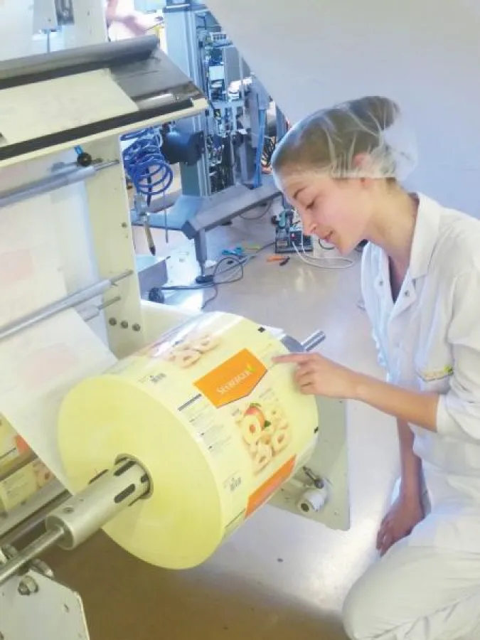 Seeberger bietet eine Vielzahl von Ausbildungsberufen, wie z.B. Fachkraft für Lebensmitteltechnik.