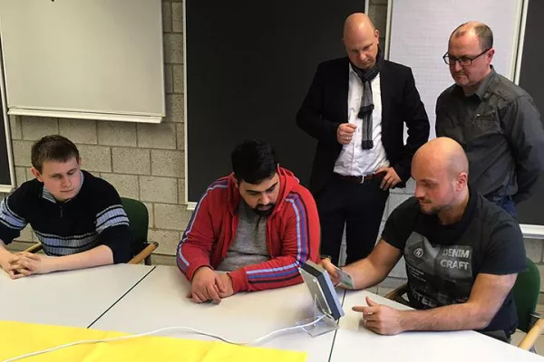 Bild: LWL-Berufsbildungswerk Soest testet erfolgreich INTUS 5200 Zeiterfassungsterminal.