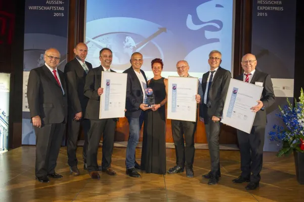 Bild: 2. Platz für SÄLZER bei der Verleihung des Hessischen Exportpreises