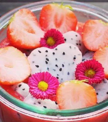 Bild: Sommer und Erdbeeren sind ein unschlagbares Paar