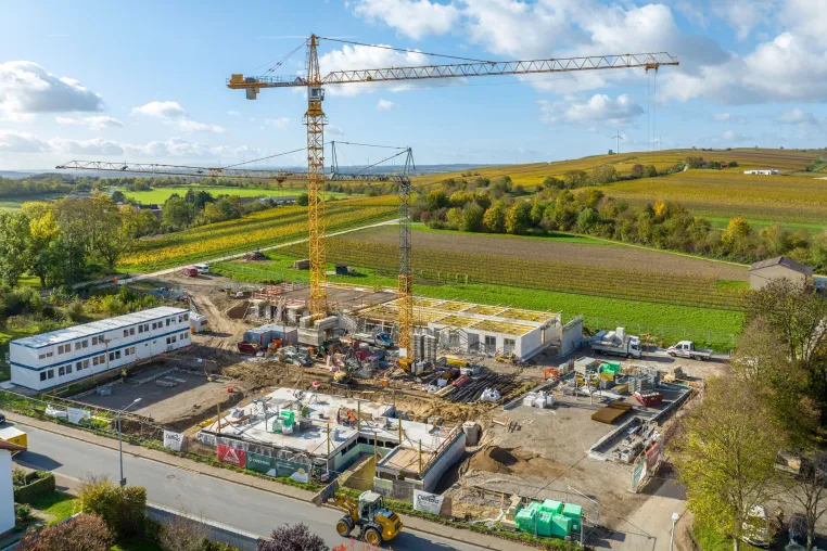 Bild: Grundsteinlegung: Carestone-Projekt in Mommenheim nimmt Formen an
