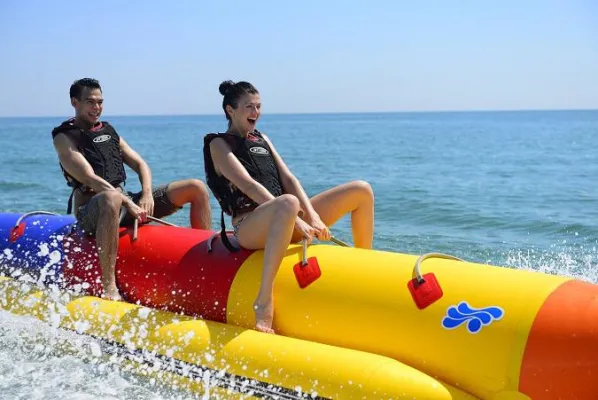 Bild: Familienurlaub in Vietnam: Sandstrand, Sonne und Unterhaltung garantiert