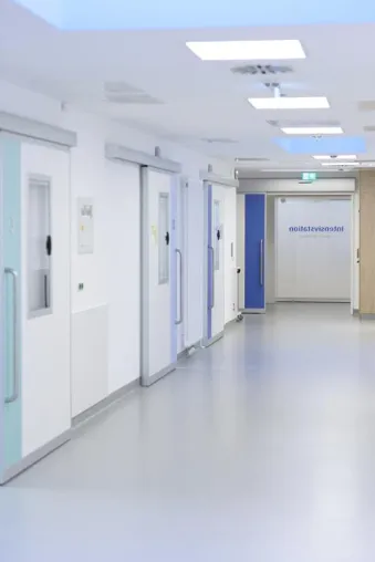 Bild: Gesundheits-Senator eröffnet neue Intensivstation im Krankenhaus Bethel Berlin