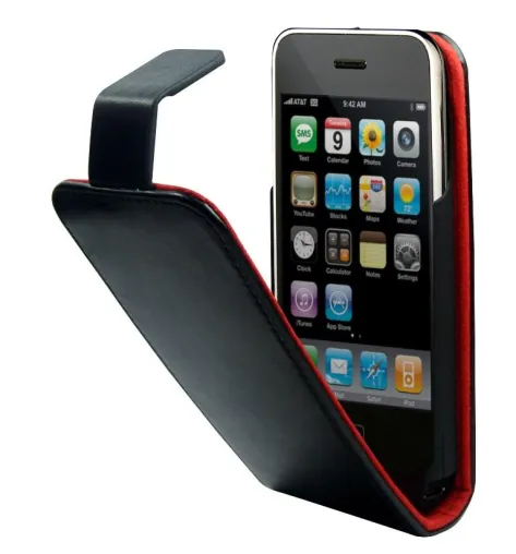 Bild: Ladegerät und Schutzhülle in einem für das iPhone 3G und iPhone 3GS