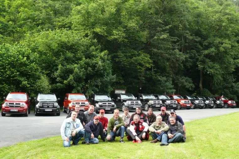 Das 2. Internationale Dodge Nitro Treffen in Rüdesheim am Rhein endet mit Spendenaufruf Bild: Das 2. Internationale Dodge Nitro Treffen in Rüdesheim am Rhein endet mit Spendenaufruf