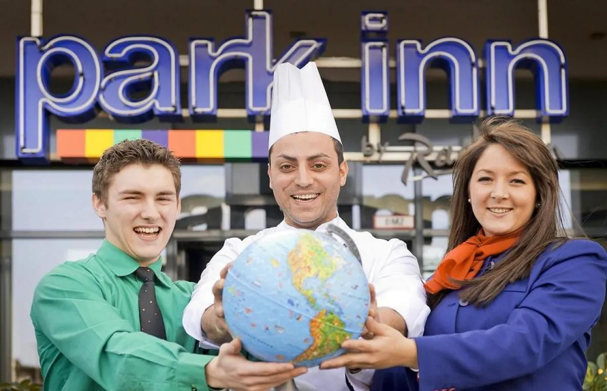 Earth Hour bei den Park Inn by Radisson Hotels