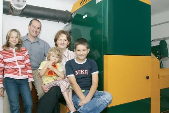 Kostenbewusst Heizen - Neue Fördermittel machen die Holz- und Pelletsheizung noch attraktiver Bild: Kostenbewusst Heizen - Neue Fördermittel machen die Holz- und Pelletsheizung noch attraktiver