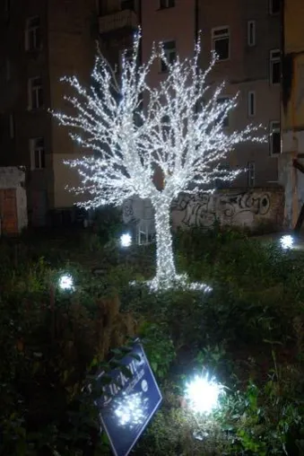 Bild: Oktoberfest München 2009 - „Lücken entzücken” - Eine Lichtkunst-Initiative von DESEO