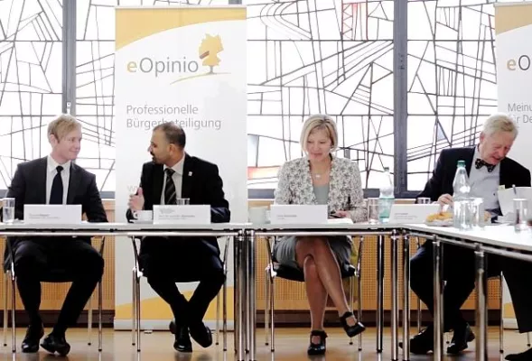 Bild: Hessisches Ministerium fördert die eOpinio Meinungsgemeinschaft zur professionellen Bürgerbeteiligung