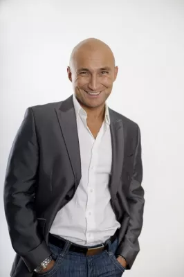 Bild: Reality-Comedy: Murat Topal - "MultiTool – Der Mann für alle Fälle" - in Berlin am 11. November 2011