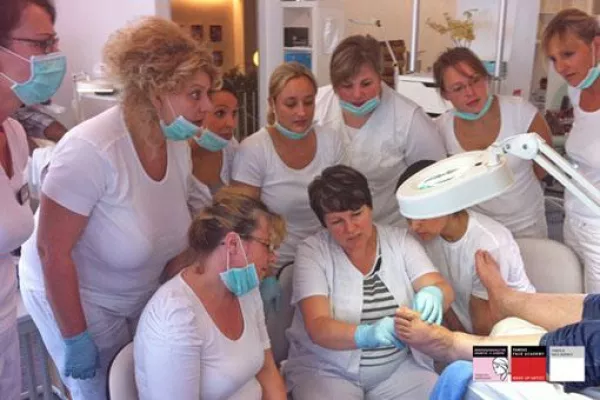 Bild: Die Ausbildung in der med. Fußpflege