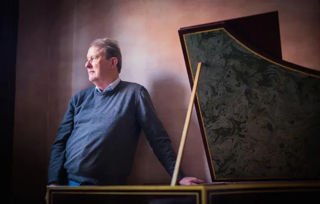 Ketil Haugsand spielt auf dem Cembalo die Goldberg-Variationen von J. S. Bach Bild: Ketil Haugsand spielt auf dem Cembalo die Goldberg-Variationen von J. S. Bach