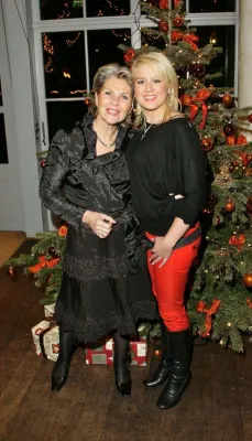 Bild: Charity-Weihnachts-Gala der Stiftung Kinderjahre: Lisa Bund sang für benachteiligte Kinder