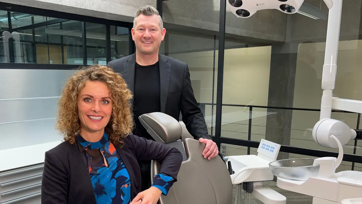 Firmengründer: Nancy Kirsch & Marc Schwindt (© Dental Hoch2 Coaching GmbH)