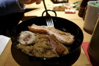 Restaurant-Hopping Genießerzeit - Zünftige Hütten-Gaudi im No Kangaroo Bild: Restaurant-Hopping Genießerzeit - Zünftige Hütten-Gaudi im No Kangaroo