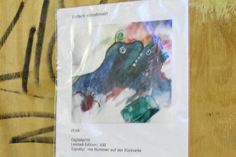 Bild: Miguel Verse verschenkt Kunst an Essener Passanten