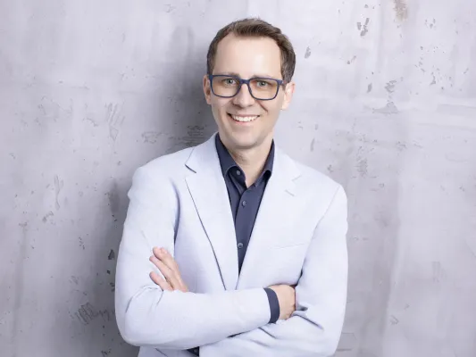 Bild: KI-Experte der Frankfurt UAS stärkt internationale Vernetzung für digitale Zwillinge bestehender Brücken