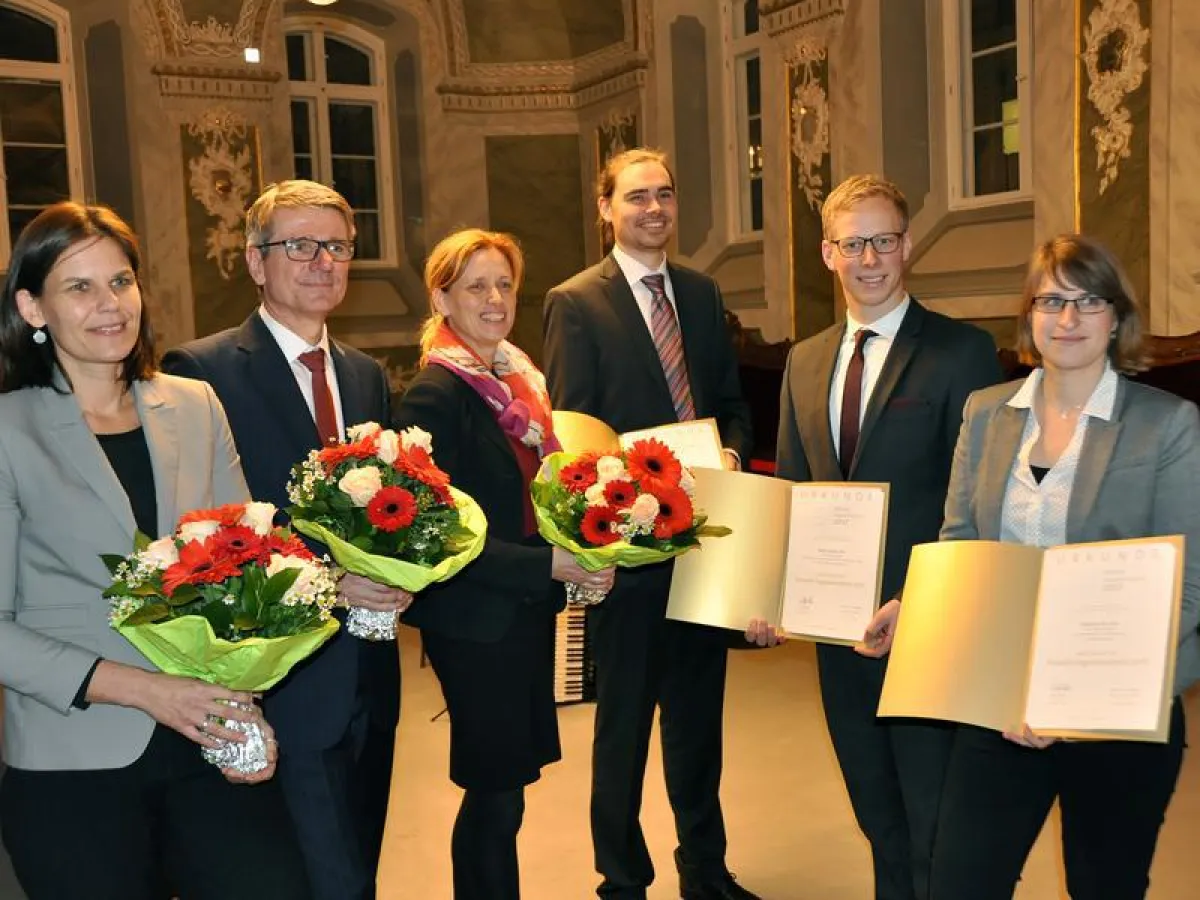 Possehl-Ingenieurpreis: Preisträger Jan Erik Förster  (3.v.r) (Foto: FH Lübeck)