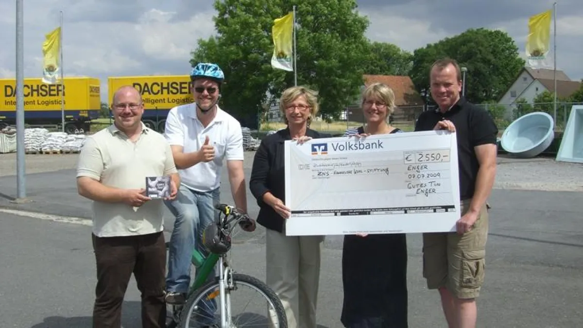 v.l.n.r. Sebastian Dold, Jens Kosmicky, Helga Lüngen, Brigitte Lindemeier-Bosse, Dirk Unternbäumer