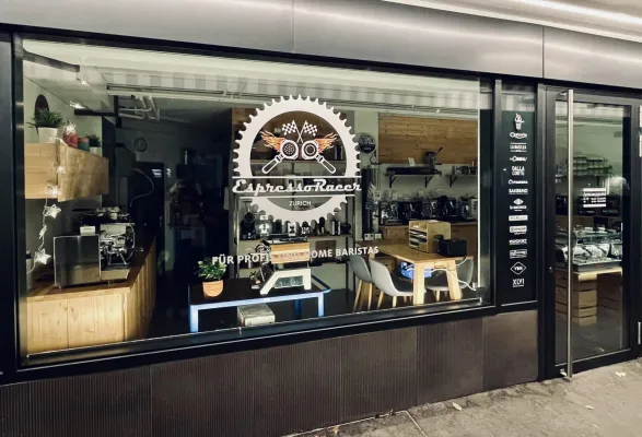 Bild: Vom Sattel in den Siebträger: «Espresso Racer» eröffnet einzigartigen Kaffeetempel in Zürich