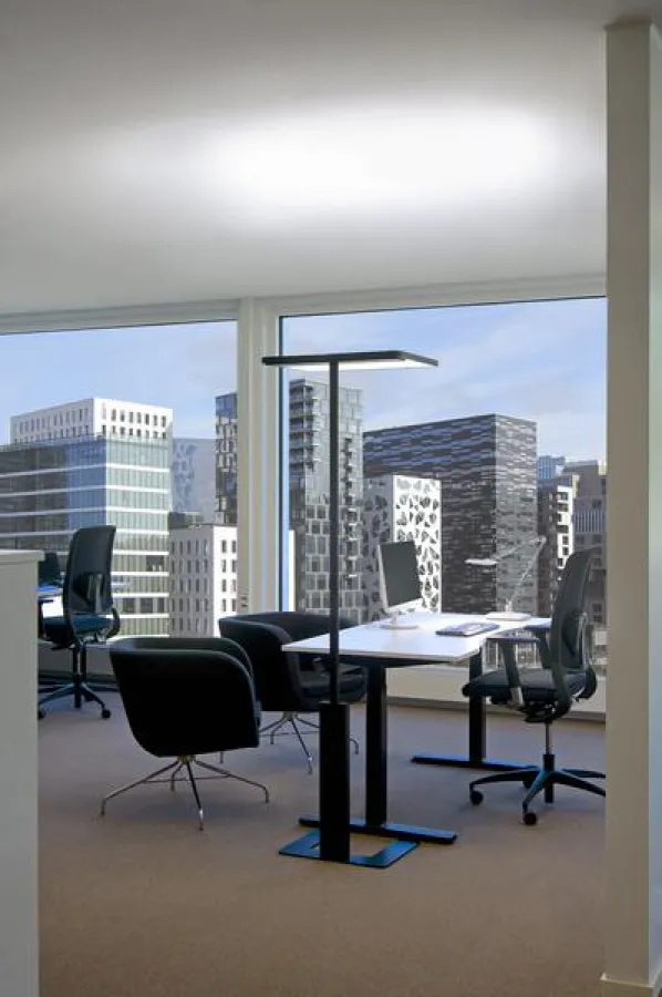 LED-Stehleuchte Luxo Linea