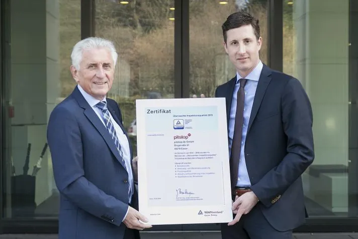 Bild: pitstop erhält erneut das TÜV-Zertifikat für überwachte Inspektionsqualität
