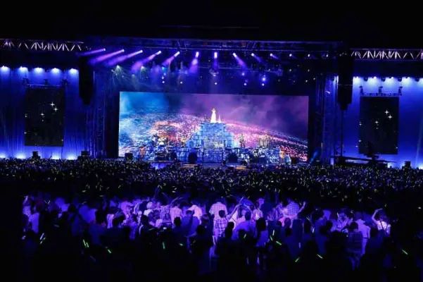 360 Panel V:LED VSF6 für Andrea Berg Bild: 360 Panel V:LED VSF6 für Andrea Berg