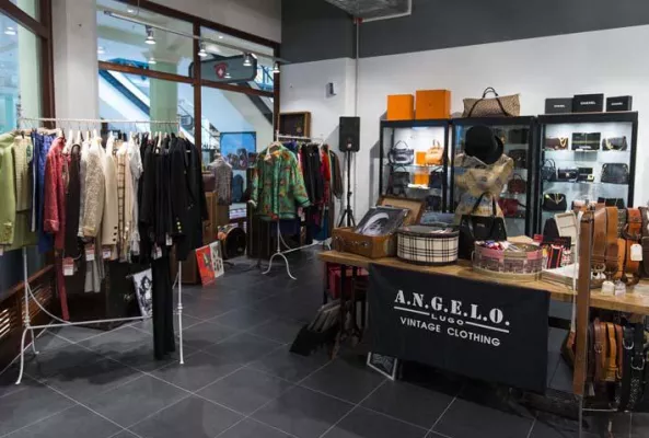 Bild: Vintage Fashion Festival im McArthurGlen Designer Outlet Salzburg feierlich eröffnet