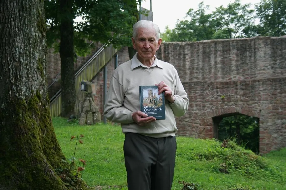 Buch: „Einer von denen war ich “ von Hugo Reinhart Foto: Marc Abromowicz