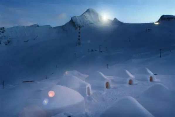 Das Volvo ICE CAMP öffnet seine Pforten Bild: Das Volvo ICE CAMP öffnet seine Pforten