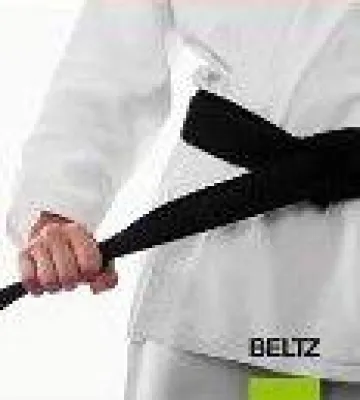 Bild: Weiterbildner müssen sich warm anziehen – der „Schwarze Gürtel für Trainer“ als Notfall-Set