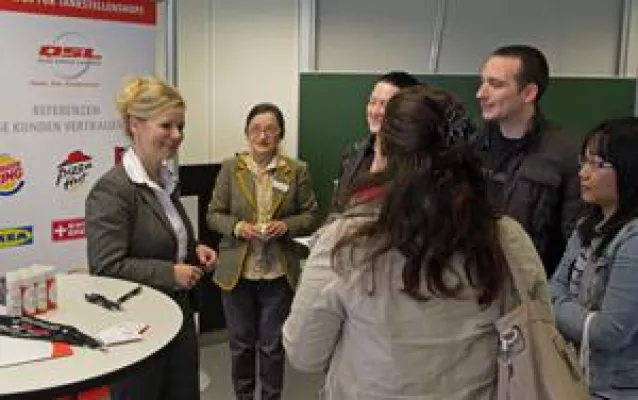 Bild: Tag der Logistik 2014: QSL stellt sich Studierenden vor – Unternehmenspräsentation an der TH Mittelhessen