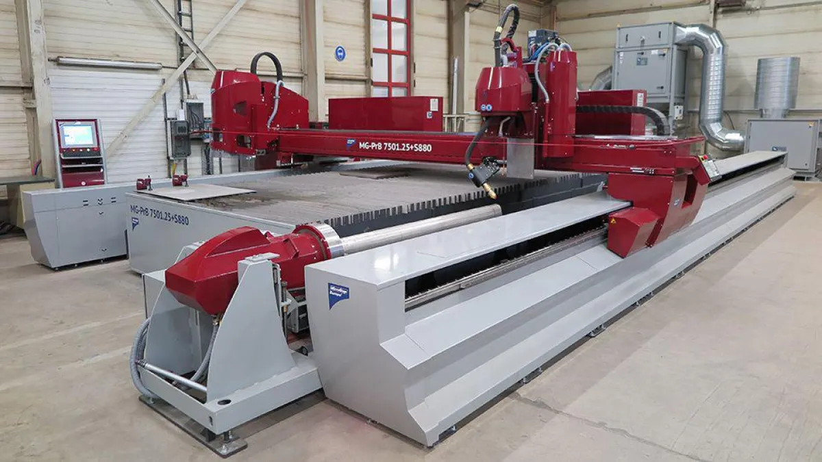 Plasmaschneidanlage von MicroStep zur Edelstahlbearbeitung auf bis zu 7.500 mm x 3.380 mm