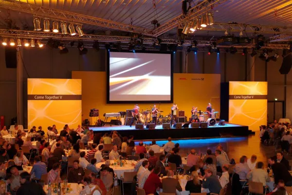 Bild: g&d live:motive motiviert die Mitarbeiter des IT Services Center Bonn der Deutsche Post World Net