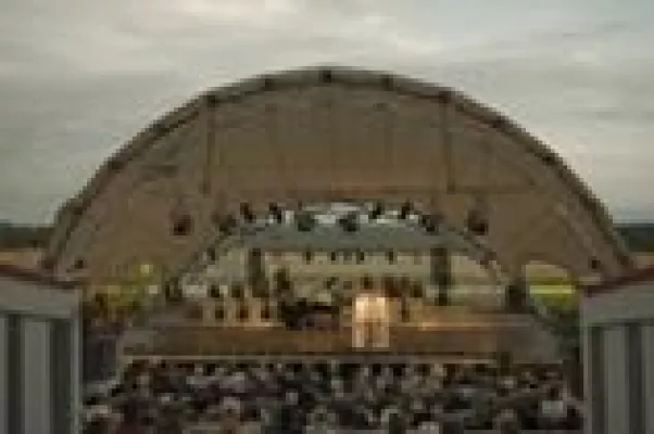 Bild: Über 7.000 Besucher erlebten am Wochenende »Hoppegarten Klassik«