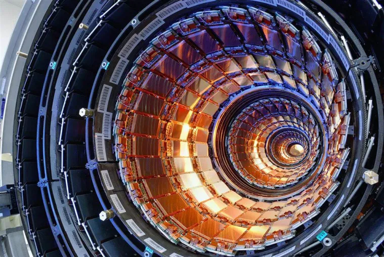 Bild: CERN und NI arbeiten gemeinsam an LabVIEW-Unterstützung für Linux-Systeme mit 64 bit