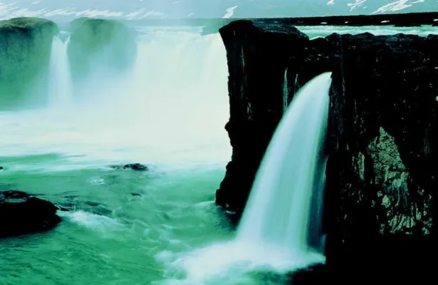 Bild: Heilung durch saubere Energie in Island – Neues Geothermalbad eröffnet im Juni 2011 in Laugarvatn