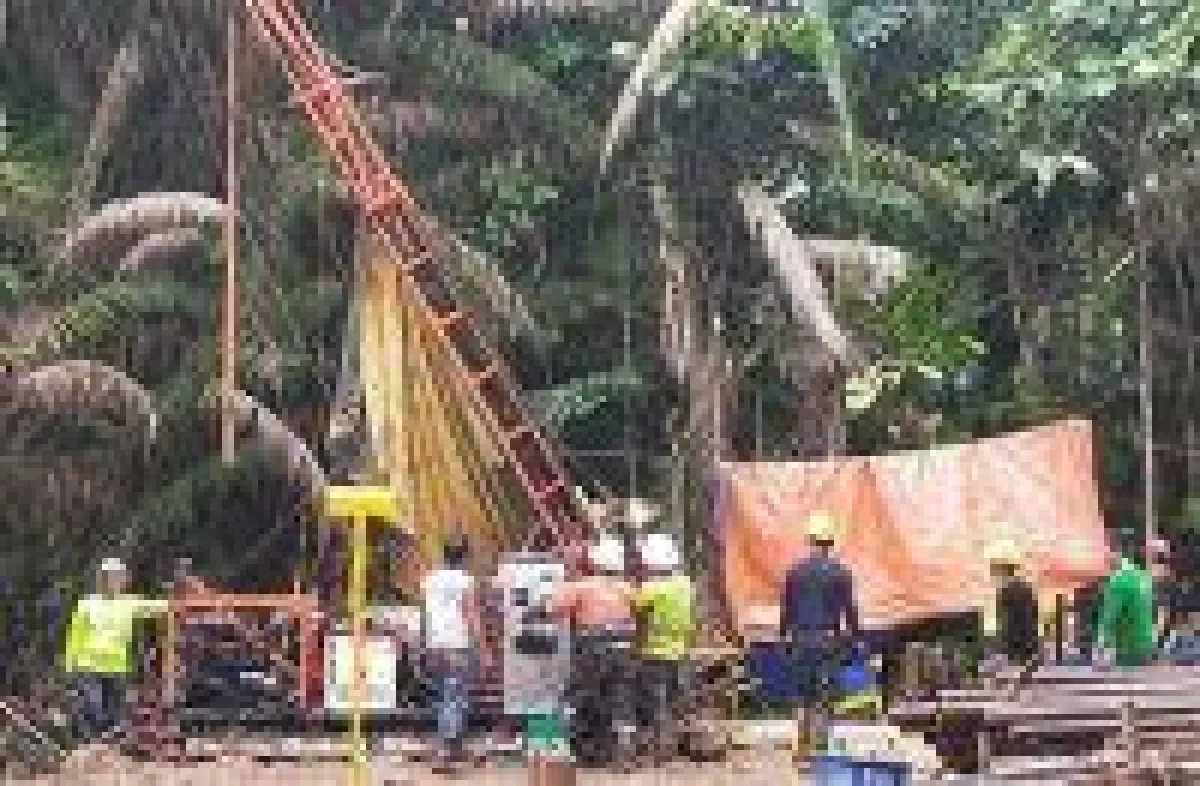 Bohrgerät auf dem Goldprojekt Alicia; Foto: Monterey Minerals