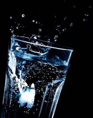 Bild: Österreichs Mineralwasser im Vergleich – Brandaktuelle neue Untersuchung