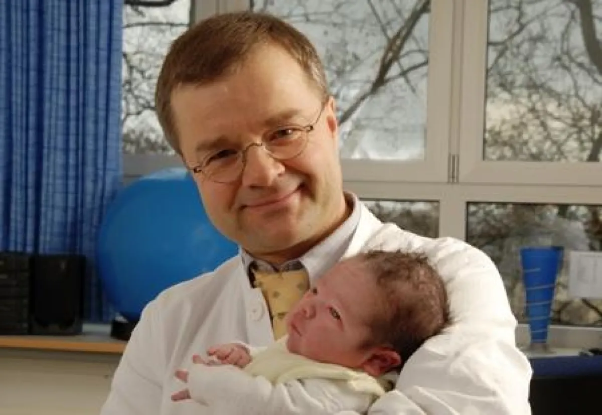 Chefarzt Prof. Dr. med. Volker Hanf, Geburtshilfliche Abteilung am Klinikum Fürth