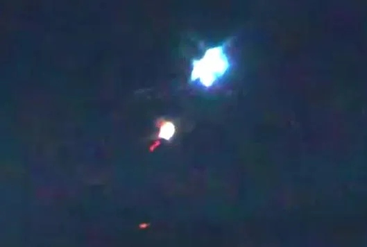 Bild: Spektakuläre UFO-Erscheinung über Indonesien: Kommt nun schon ´Star Wars´ Ende November 2015?