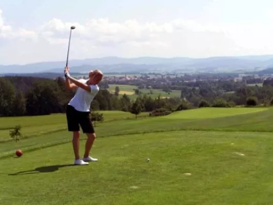 Bild: Wutzschleife - Golfresort wächst