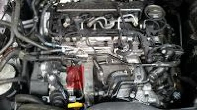 Bild: VW Sharan BJ 2015 spart 10%