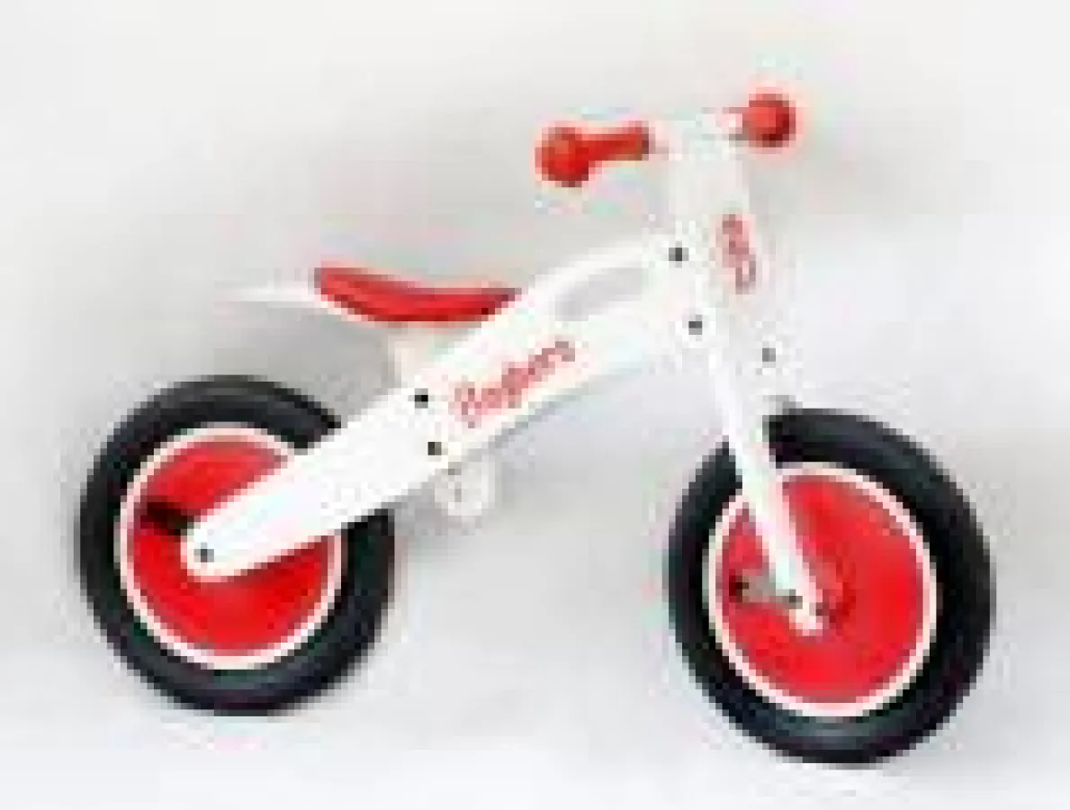 Kindersachen bei itkids.com: Laufrad aus Holz