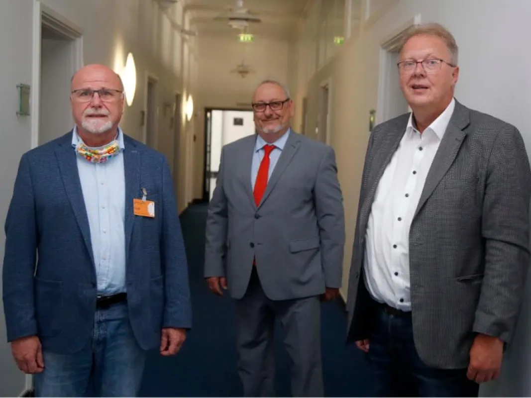 v.l.n.r. Hennes Göers, MdB Dr. Jürgen Martens und Dr. Harald Freter