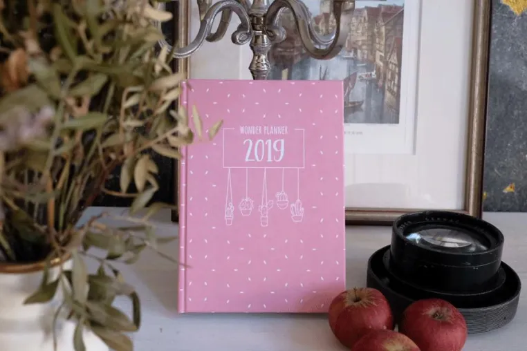 Bild: Das perfekte Geschenk für dich und deine Liebsten: Starte organisiert und farbenfroh ins neue Jahr!