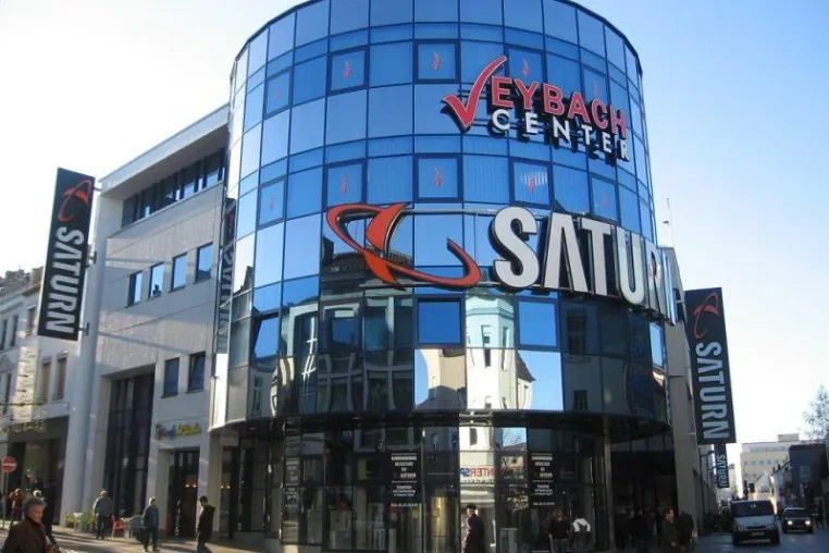 Bild: Estama vermietet 1.000 m² an REWE im Veybach Center