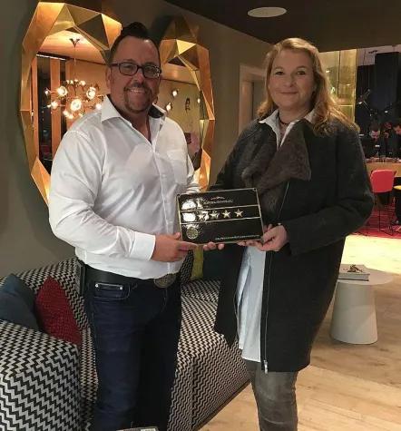 Bild: Plakette für das Mercure Hotel Berlin Wittenbergplatz